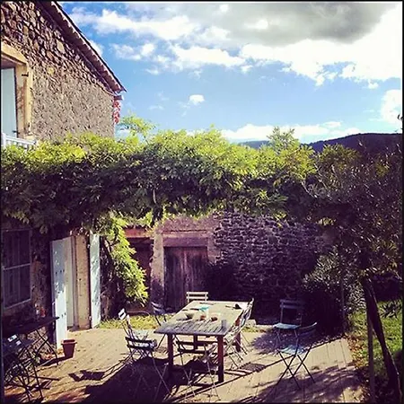 Holiday home Maison Spacieuse Avec Piscine A