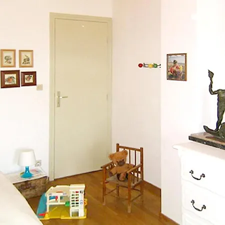 Holiday home Maison Spacieuse Avec Piscine A