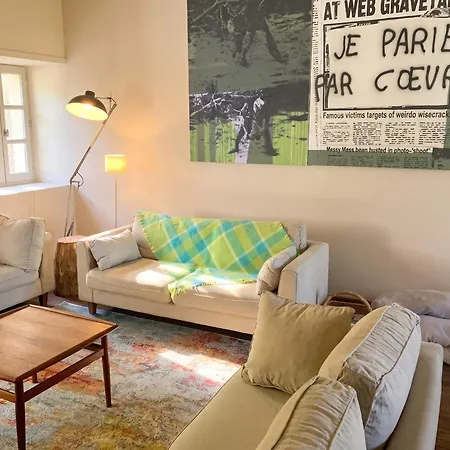 Maison Spacieuse Avec Piscine A Vakantiehuis *