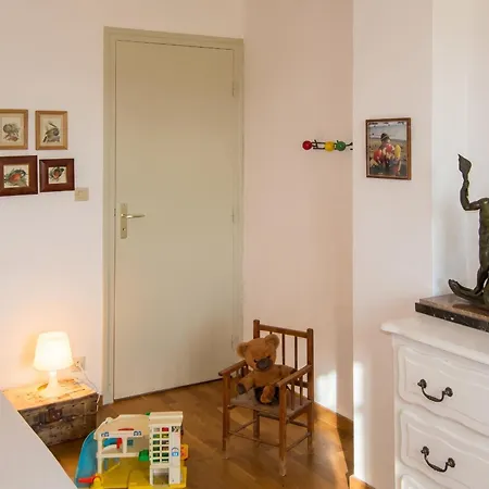Maison Spacieuse Avec Piscine A *